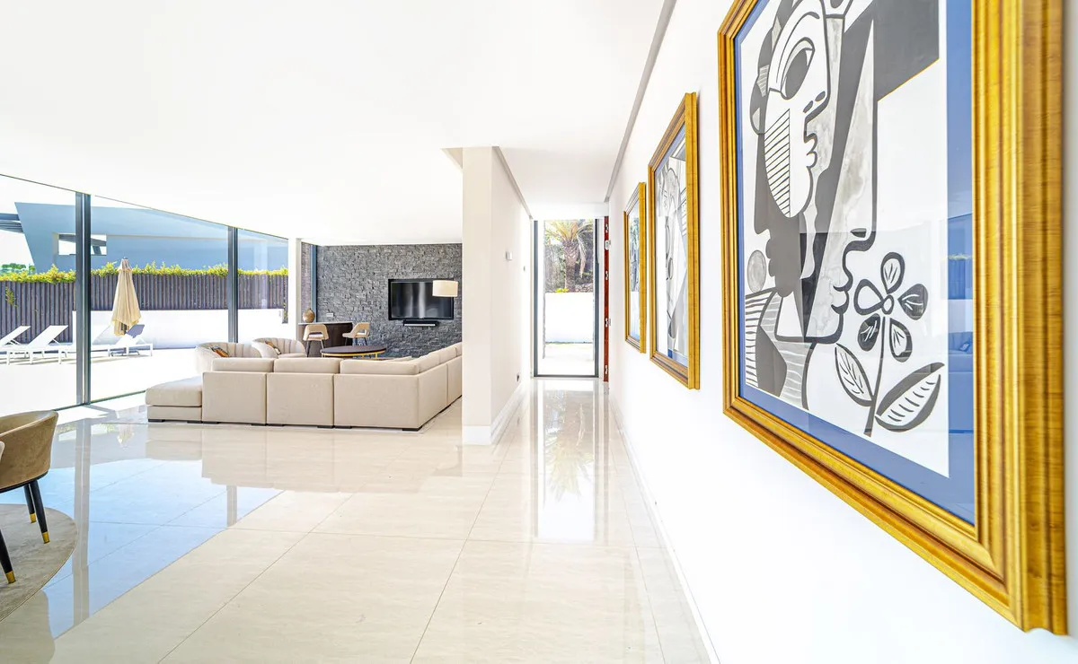 cb0ea320-ef9b-40b6-9f3e-60180476079a