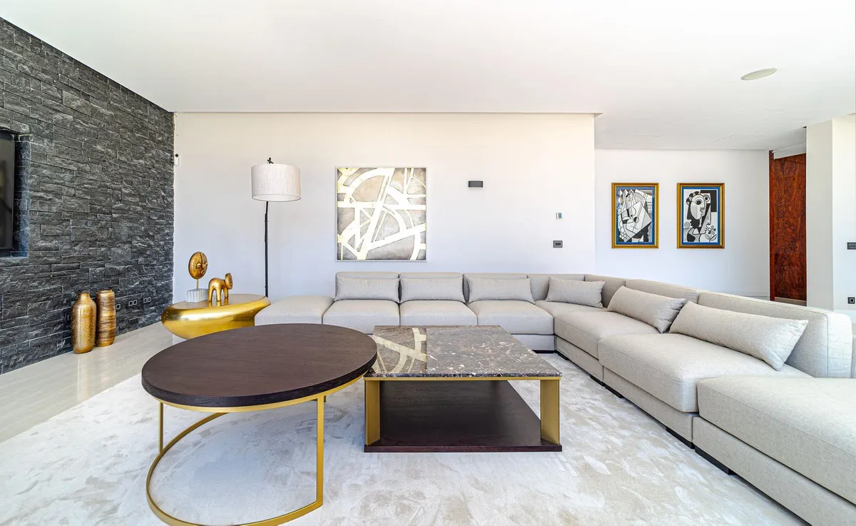 fc7ab12f-47fd-400e-a617-e0e2e2733026