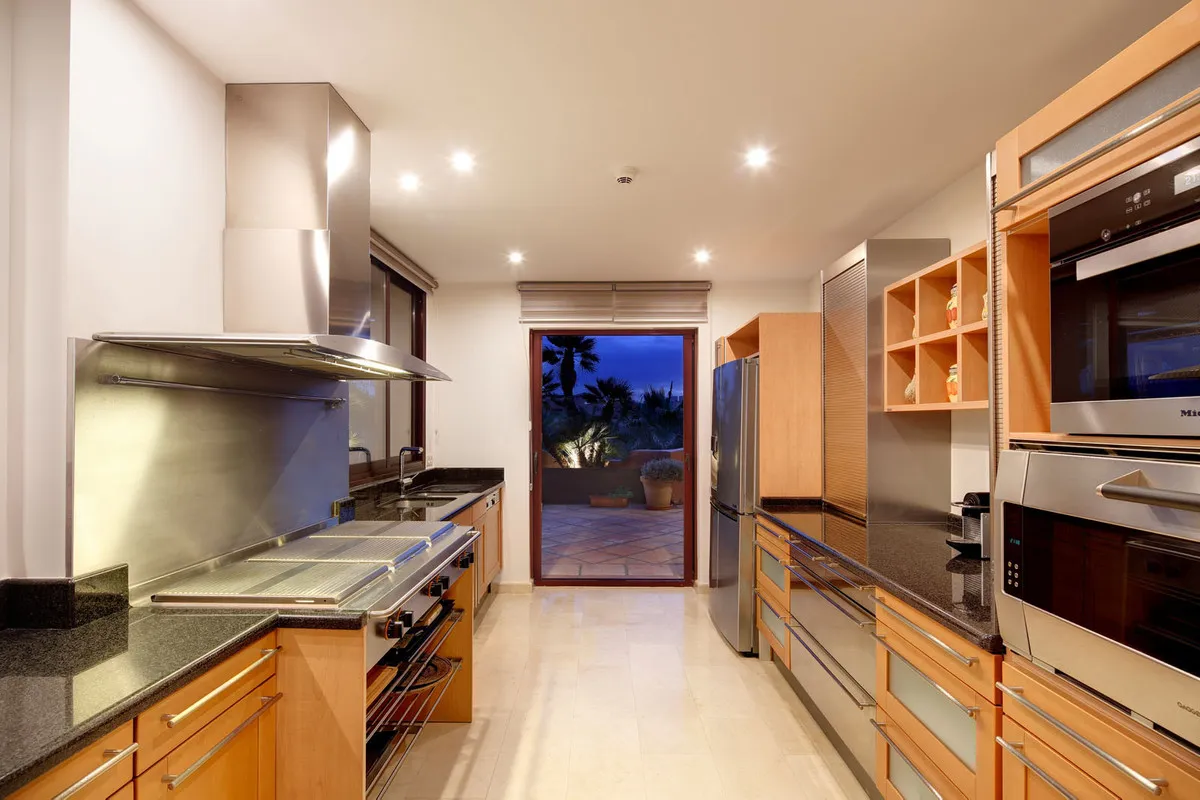 10a0d386-15f6-47e1-8a7f-277fe7a8d607