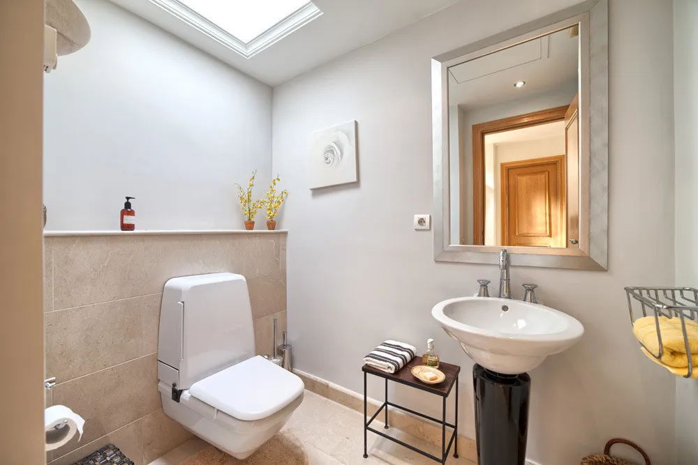 ea970164-36fe-43b5-bed1-4b3a9155ff77