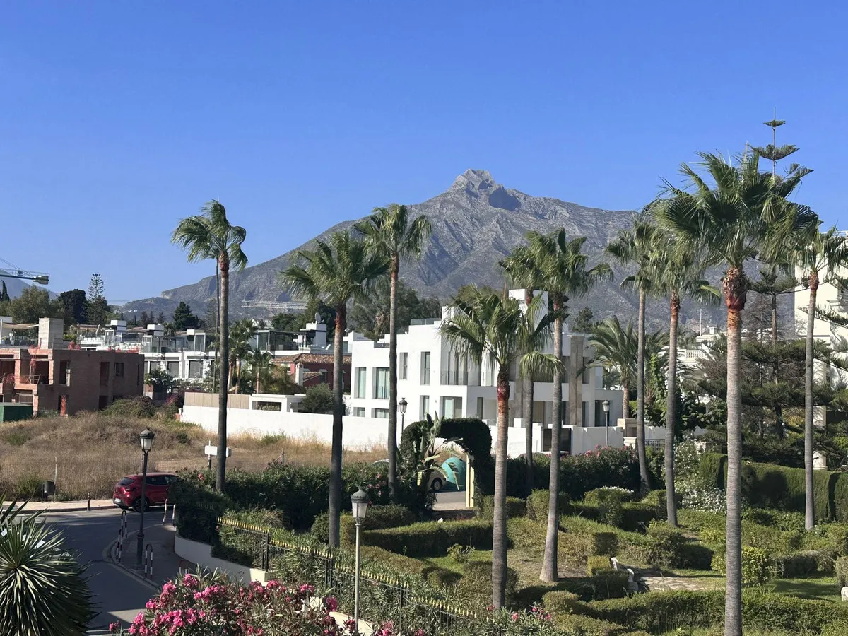 5c8edff6-73ef-4f82-bf53-486629c9f565