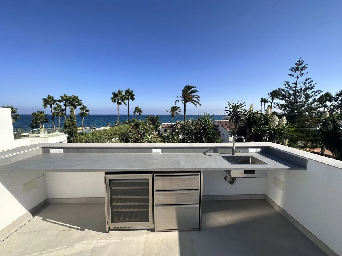 bef02eab-827c-46dd-a87f-2bea4a1510f5