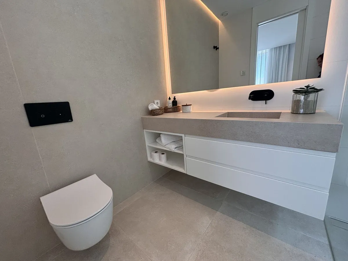 4712b8c5-4996-4ffd-b341-41f557665985