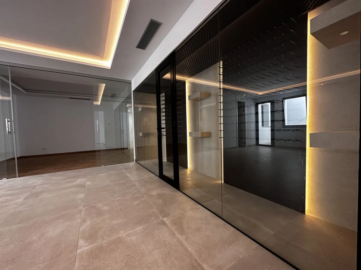 8c04fc48-db6b-425b-8a6a-16300b685a1d