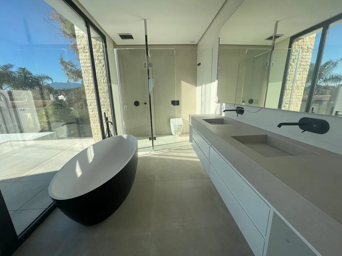 907f912d-5eeb-4a7e-b7b6-e95660935d0b