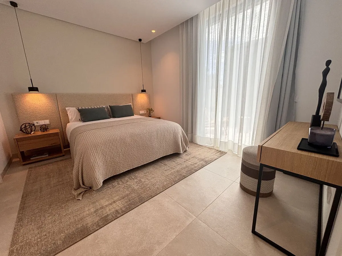 f1663d96-b0c1-41ee-970f-80641d91cdb6