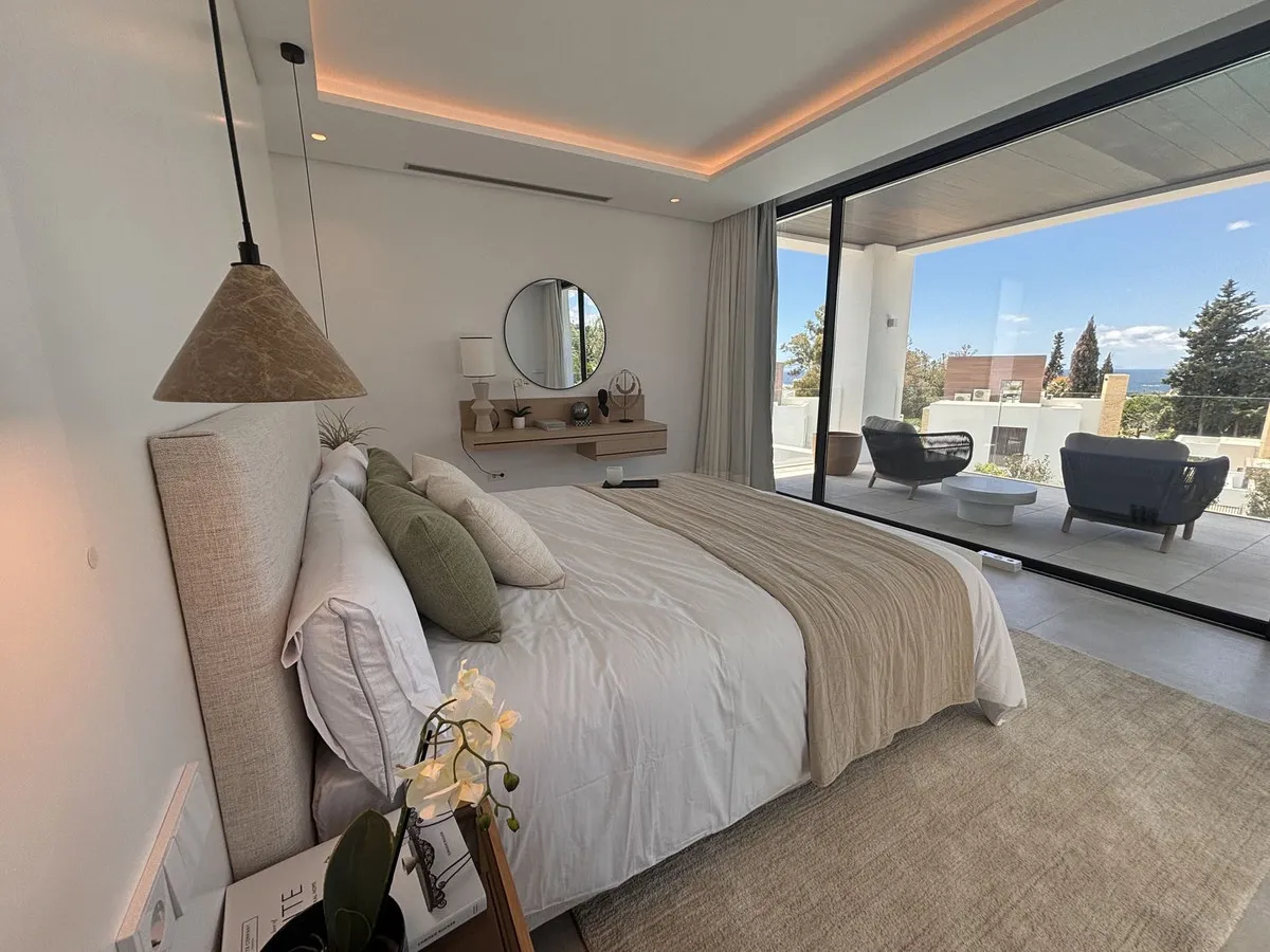 f3cf13b9-7ffc-484f-98a8-b540f3badcd3