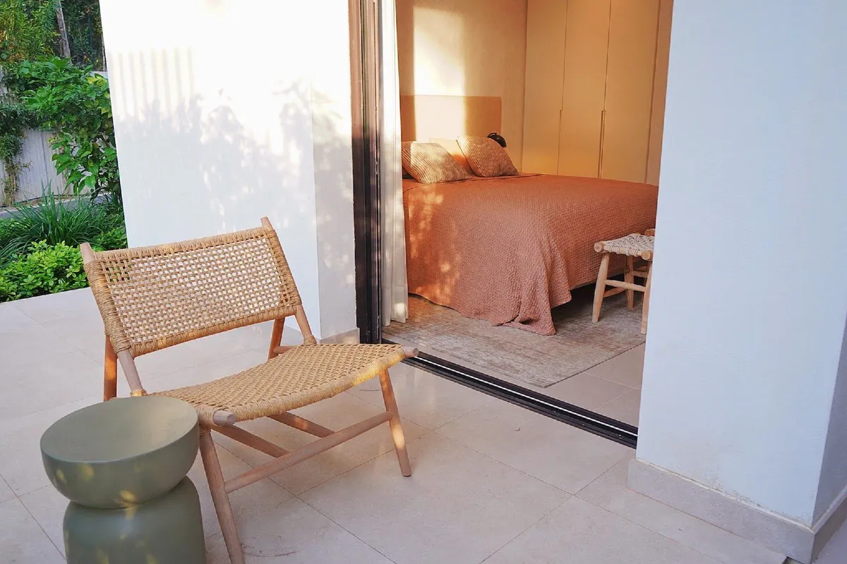 f9675edd-b282-458b-9f17-efe03df77f9a