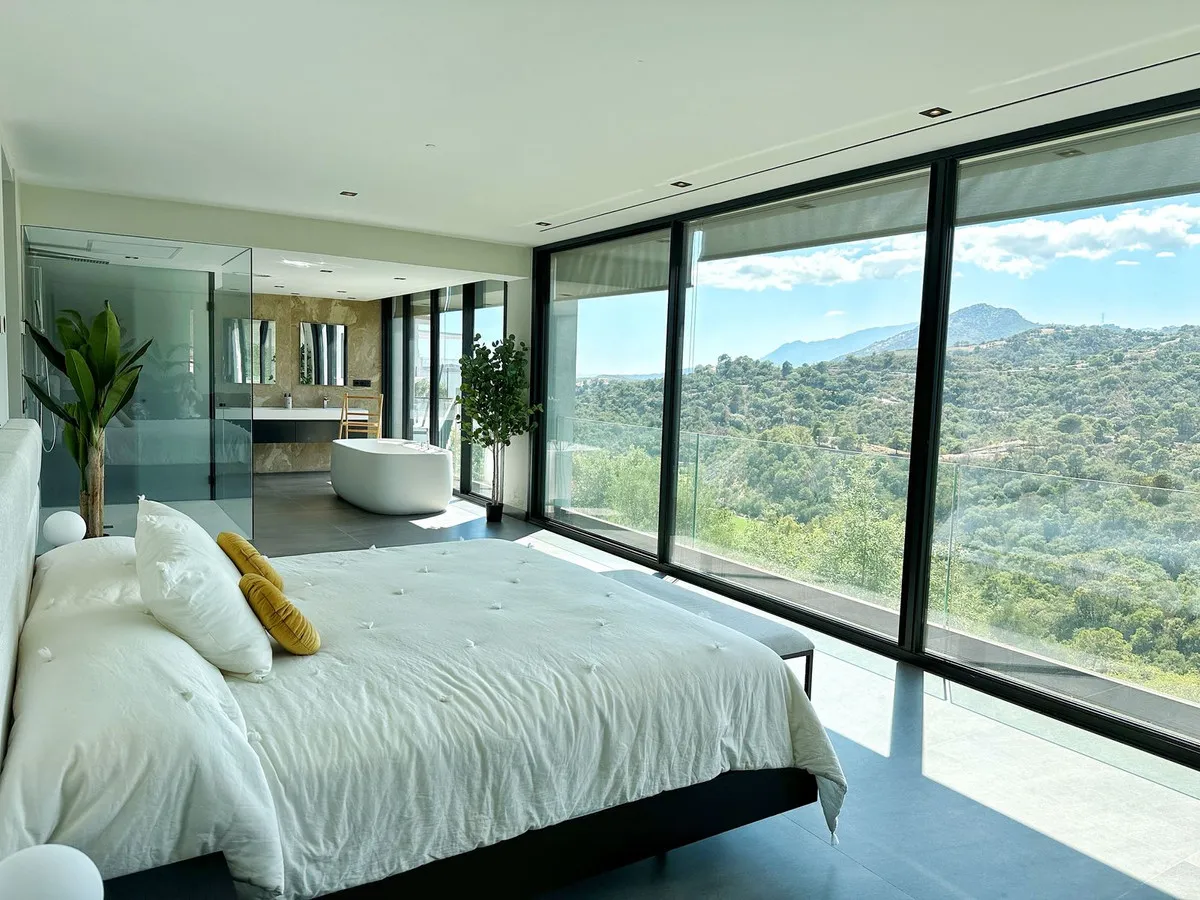 66f37436-bfcd-4b6c-af11-474251144e0f