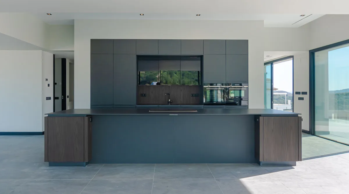 b78d98b0-30a3-4a89-8fe2-6ccfb66f377e