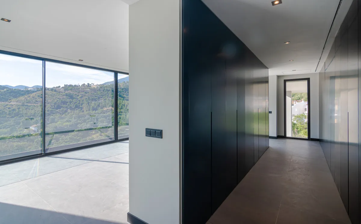 c9c0feee-11d5-4cee-8d34-eee139fa699b