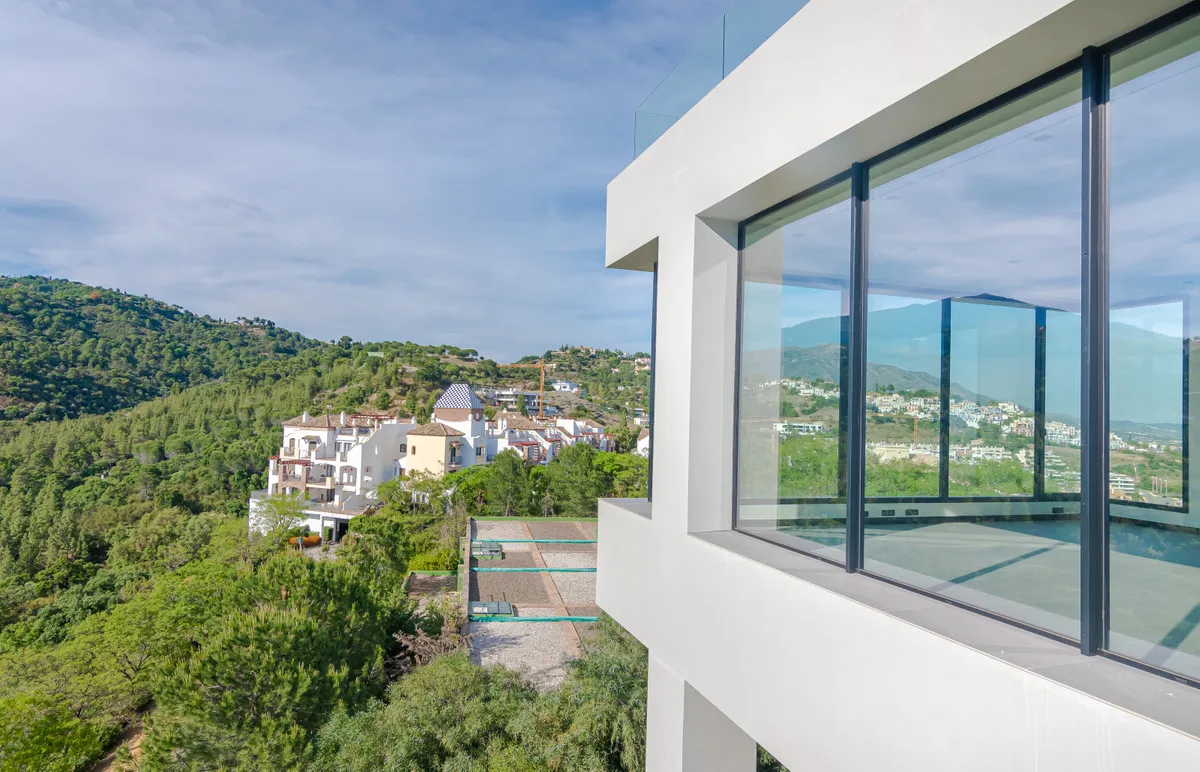 f2ee5687-da8b-4d2e-95b5-14df3095a32f