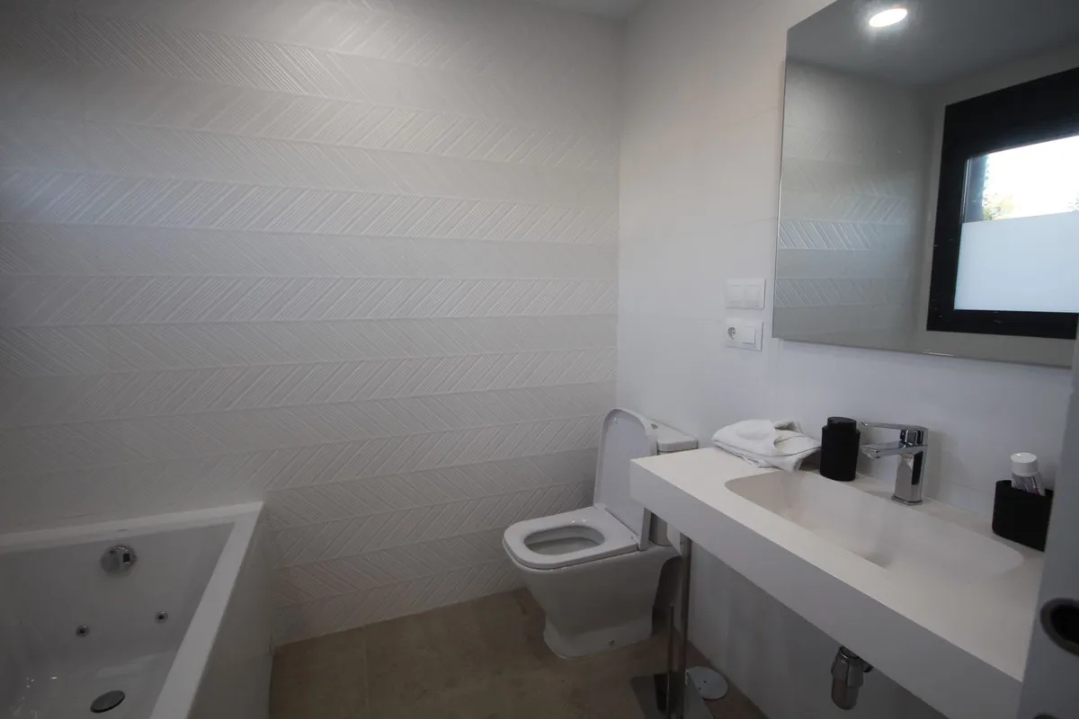 a98055b6-79be-4562-aaec-4a9dc85d2d1a