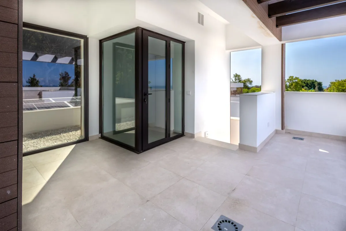 0ab95585-d5e0-4fdd-a0f0-3a4628a346ef