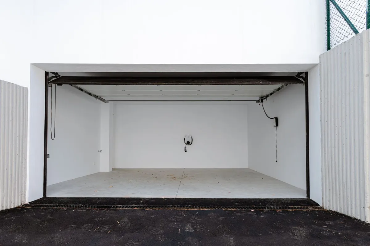 0fd887d7-6619-4f14-85b9-4272a4287541