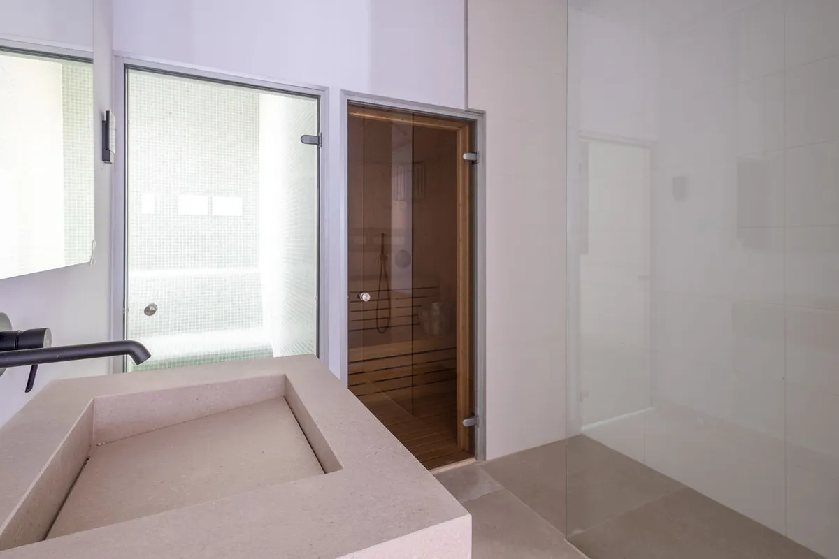 5da1dad2-c885-4fce-bb79-12c7c4fe080b