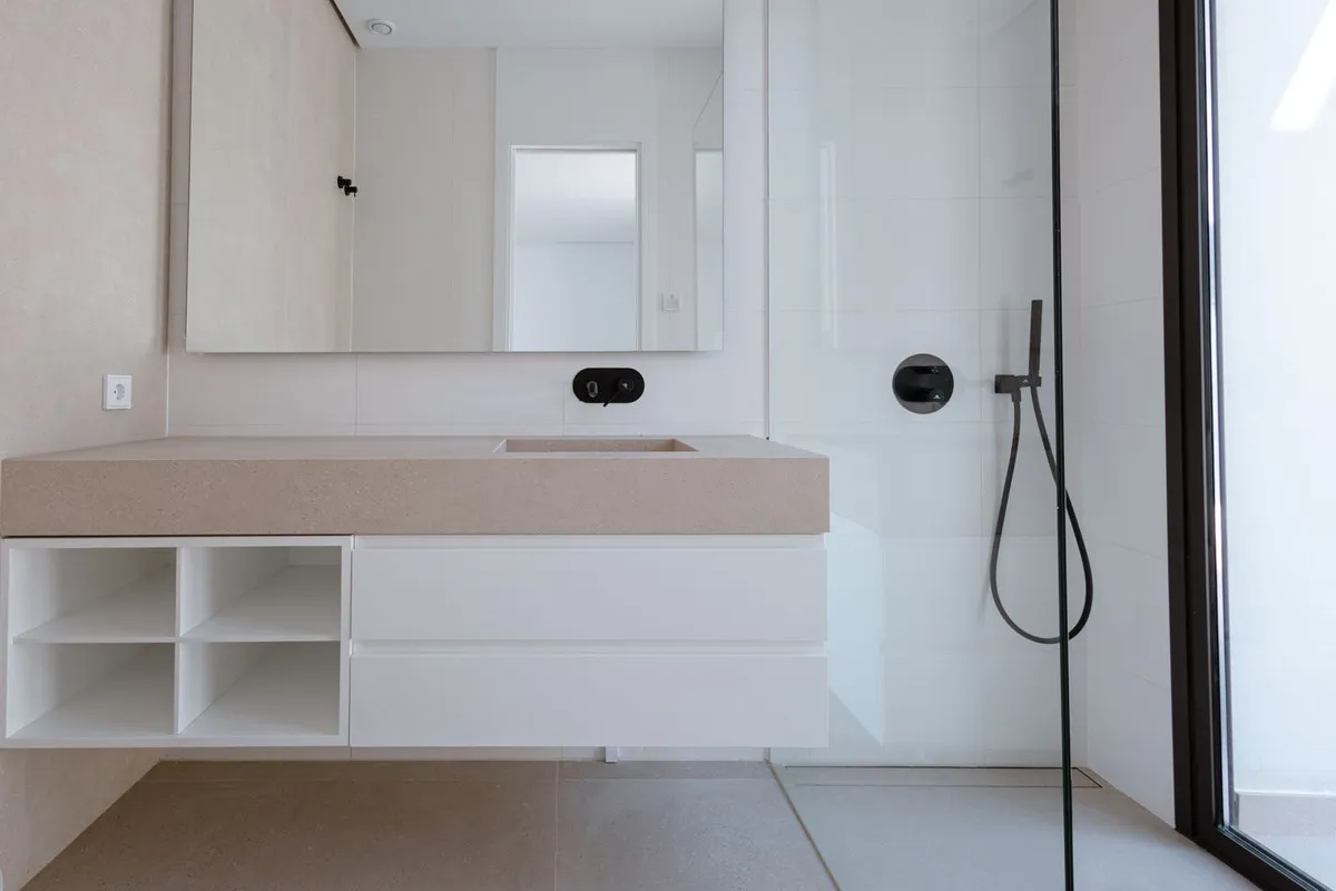 fbdac44b-fbae-4d89-a5a2-da32ab7624fc