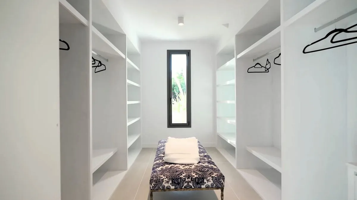 43266658-b7b3-4f5d-96ab-fec7b747ed80