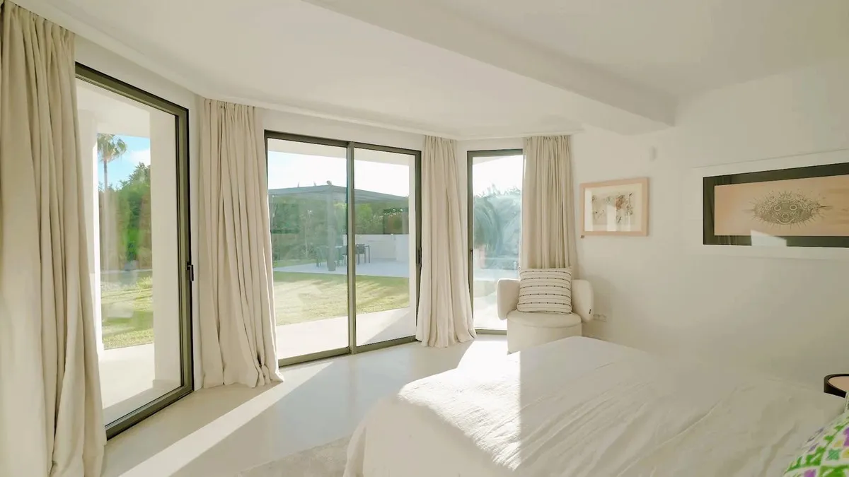 8dad1913-4165-4b78-bf58-6e7fa0e64670