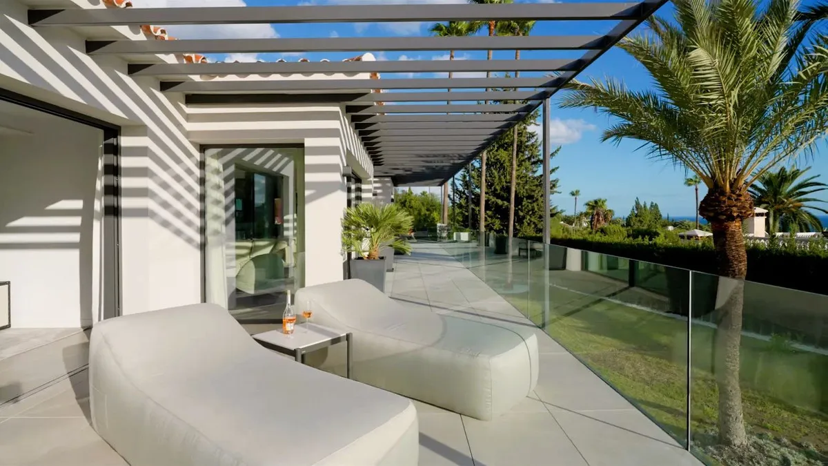 b111b688-148f-4b63-a86b-4ff519cd97a4