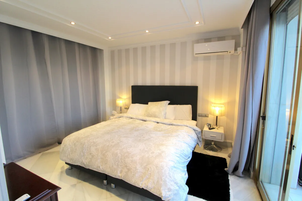 464e37f7-fe83-4a7d-802b-76d0e5b441a2