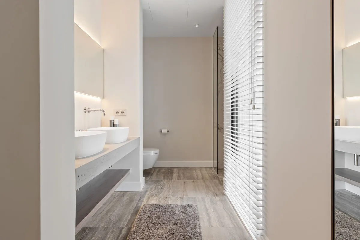 c666aeb8-1e79-46c8-846c-23a01b34bb78