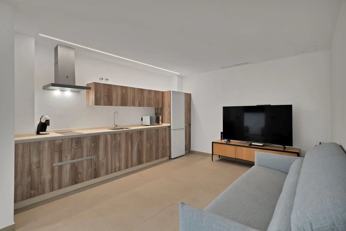 41af7c44-2ffc-49e1-af7c-132fb21ba079