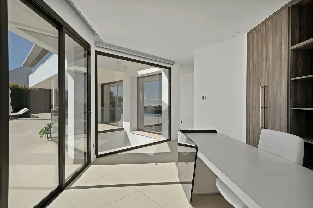 9f92df6e-9183-4fb2-8405-4fd2509fdb1c