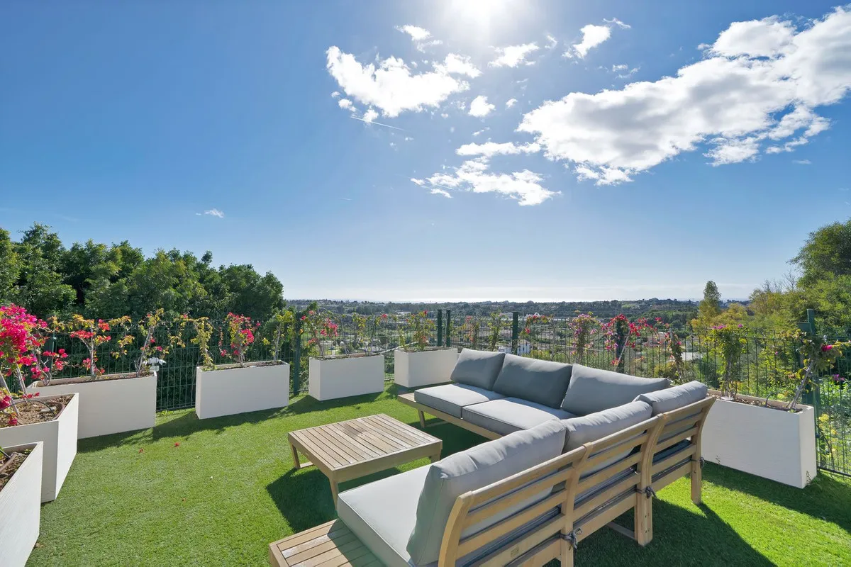 a77a1d8e-0d4c-4164-ab61-e4ba79116e6a