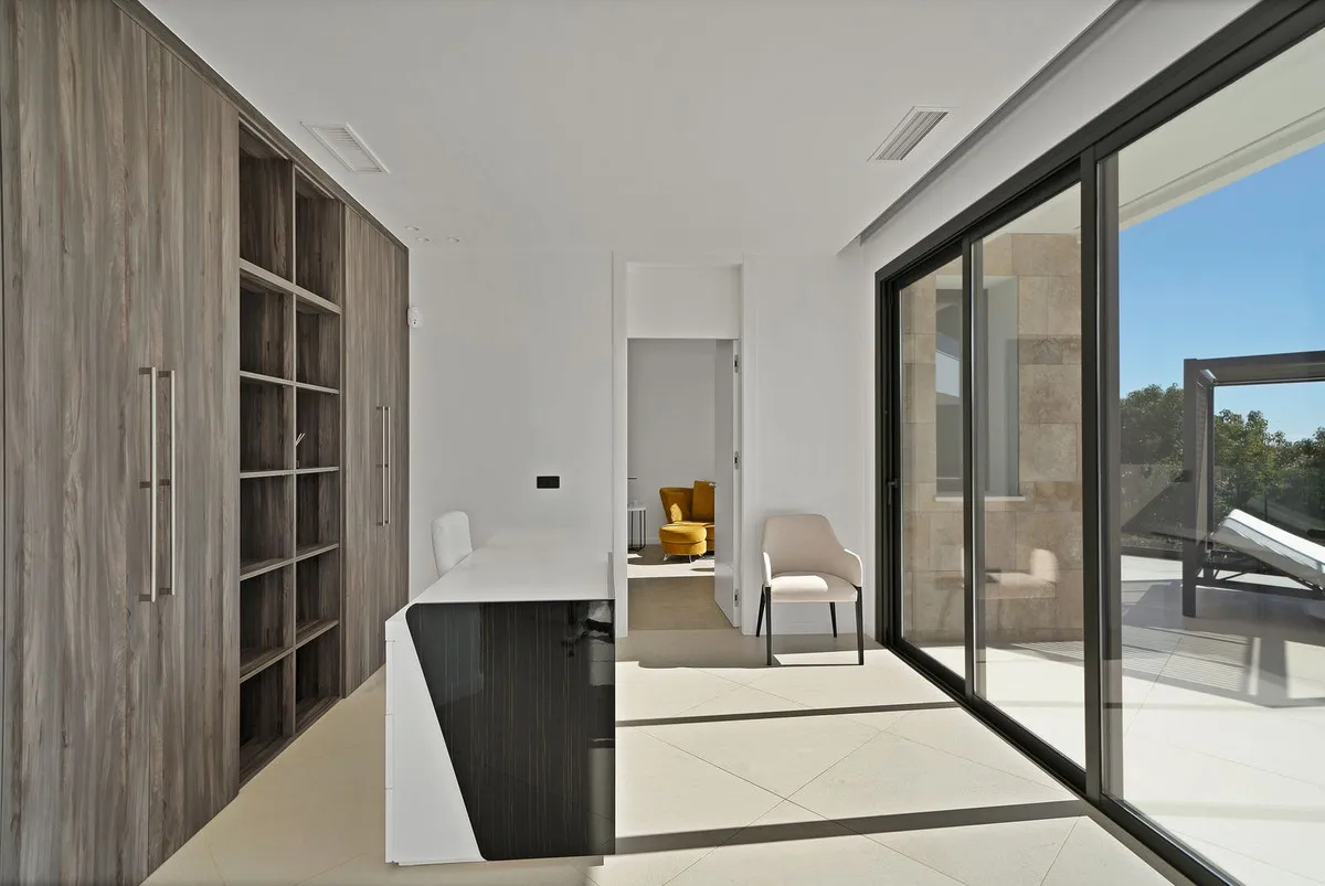 de57c35f-1ab9-4c0c-b9b0-34cdb47b327e