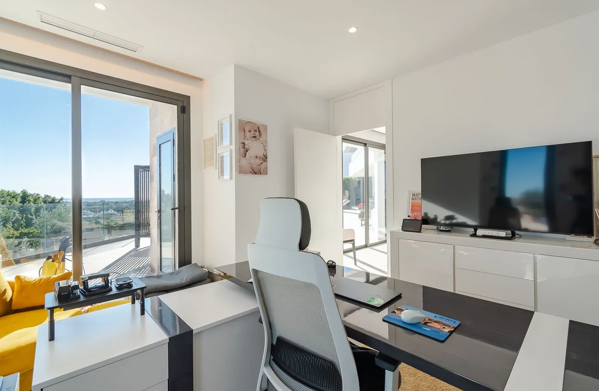 fdbd1ec0-43c1-4546-a47b-4d839a0d70ef