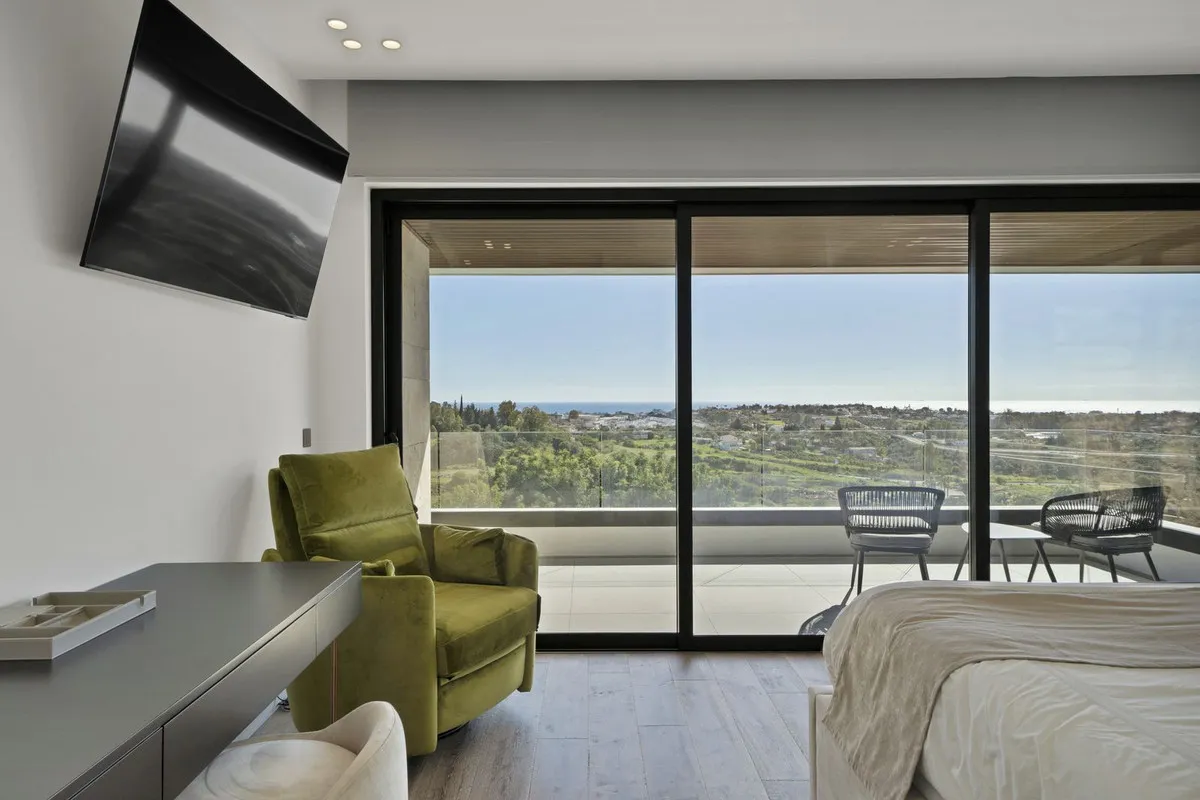 ffad36fb-12eb-44b4-a38b-d1b7655b9812