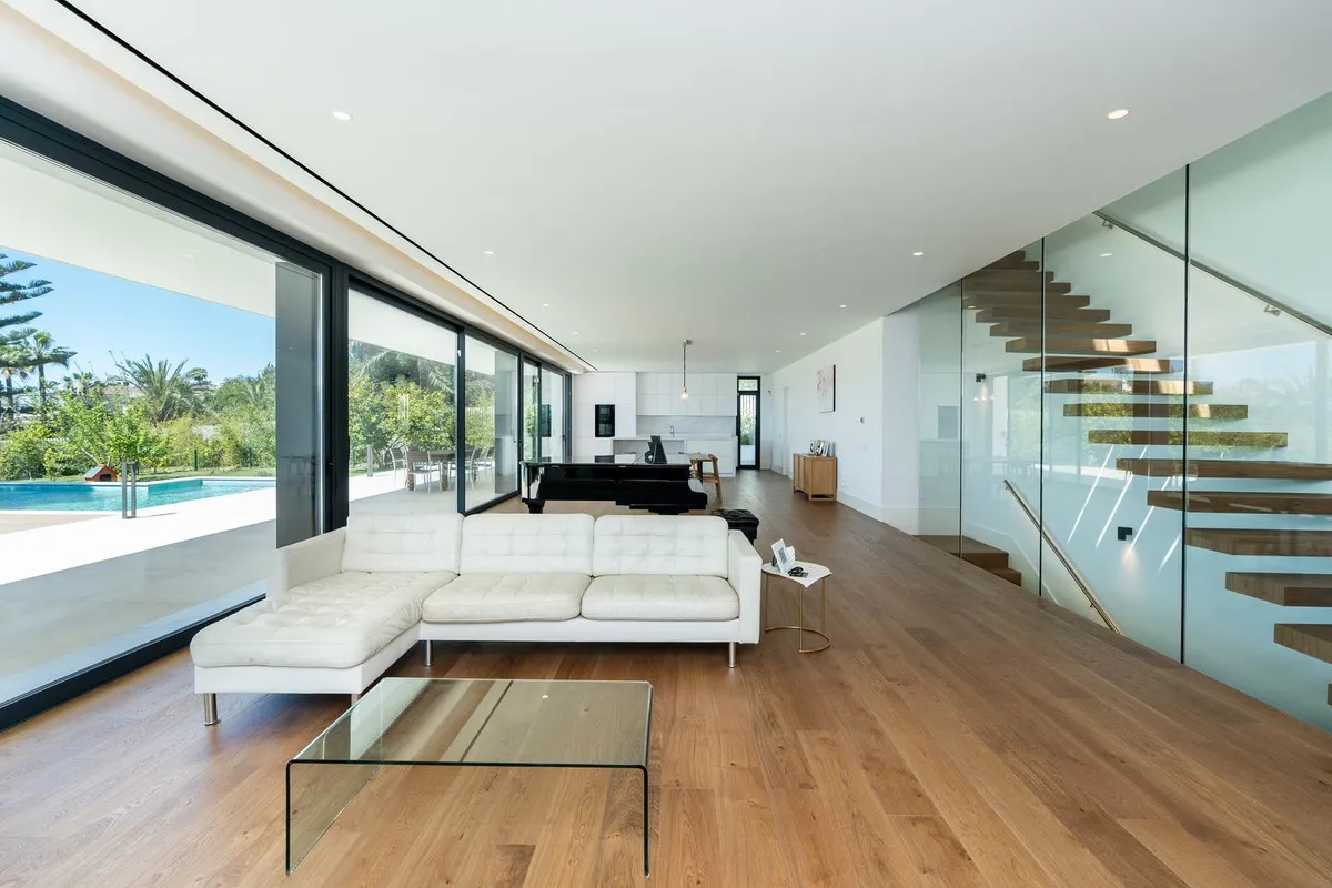 6296dcdc-8493-4671-801c-272fc57dfb54