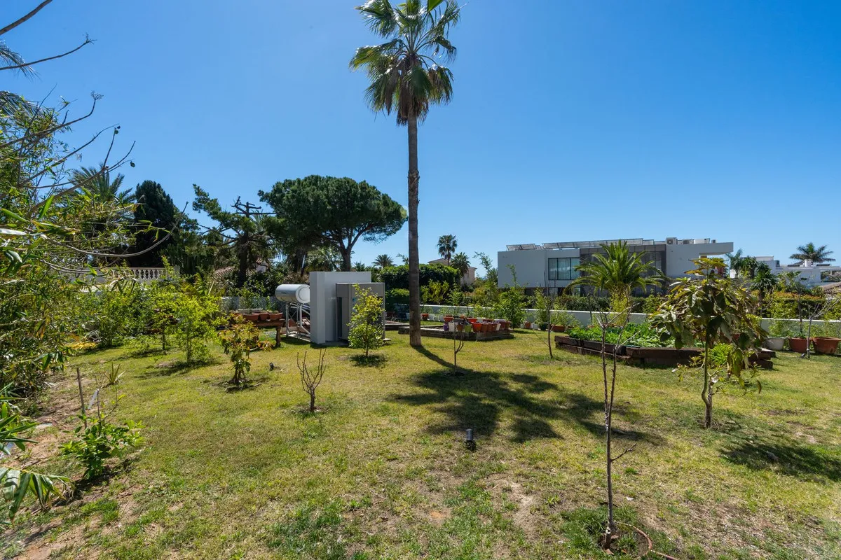 ebe83ac7-ba6c-43ac-9f64-31989ba1f4c7