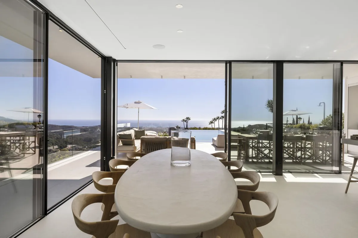 00fe4de7-be59-4abe-8347-8aa0067256df