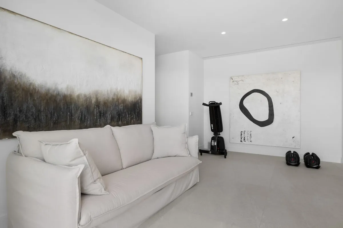 29225d68-a433-40a6-ae01-31098d2064a4