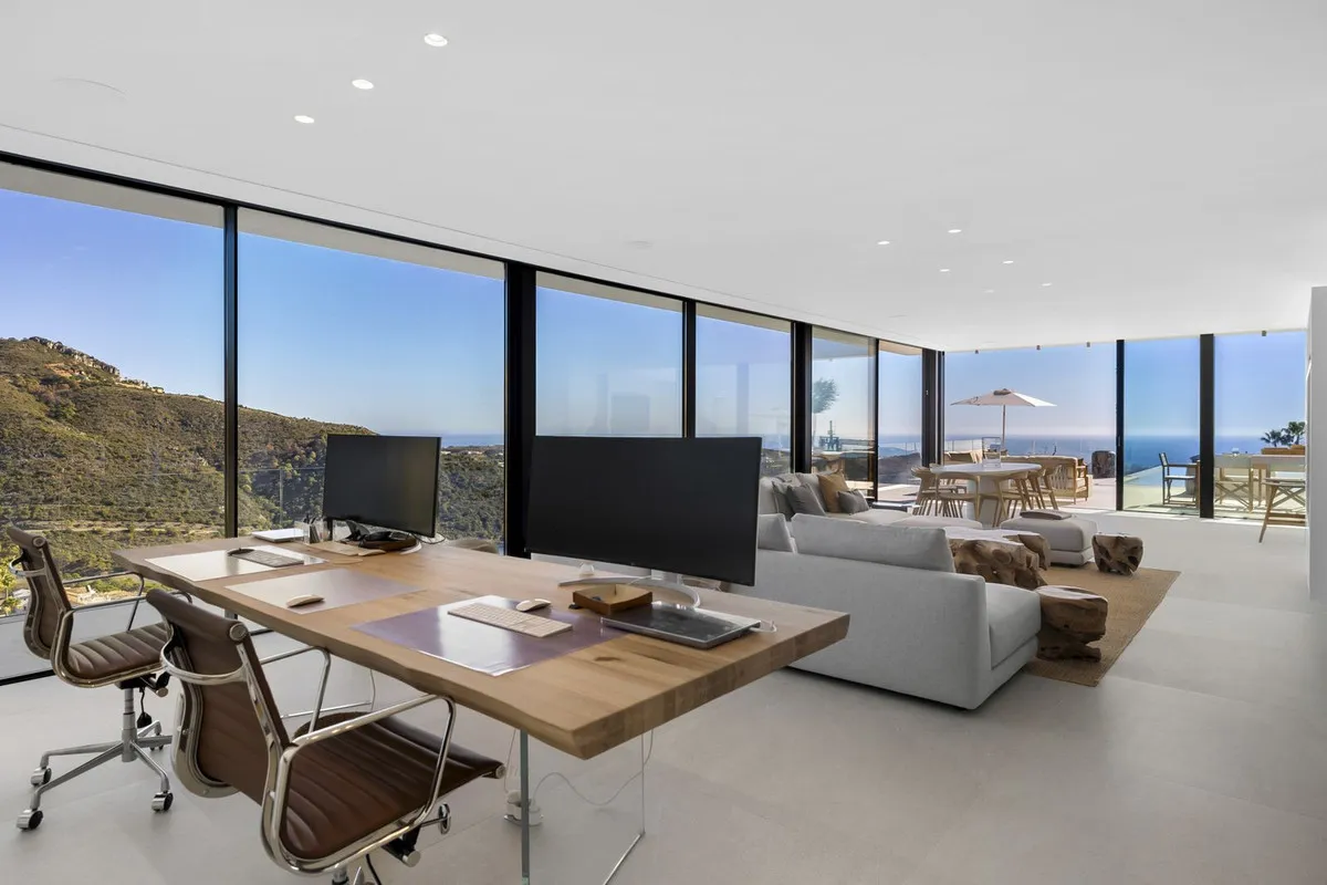 47c20a94-6505-40dc-aa18-82304f956bd7