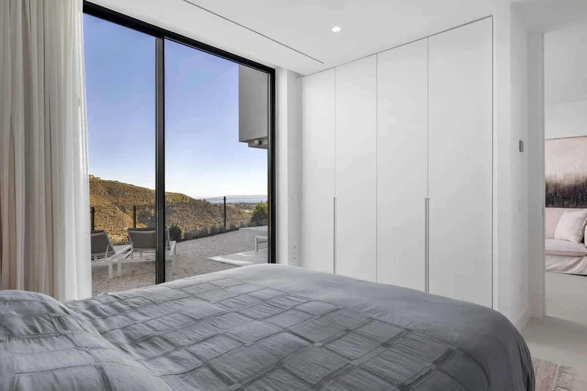 4c32d1d2-2165-4604-a179-5a7e56063809