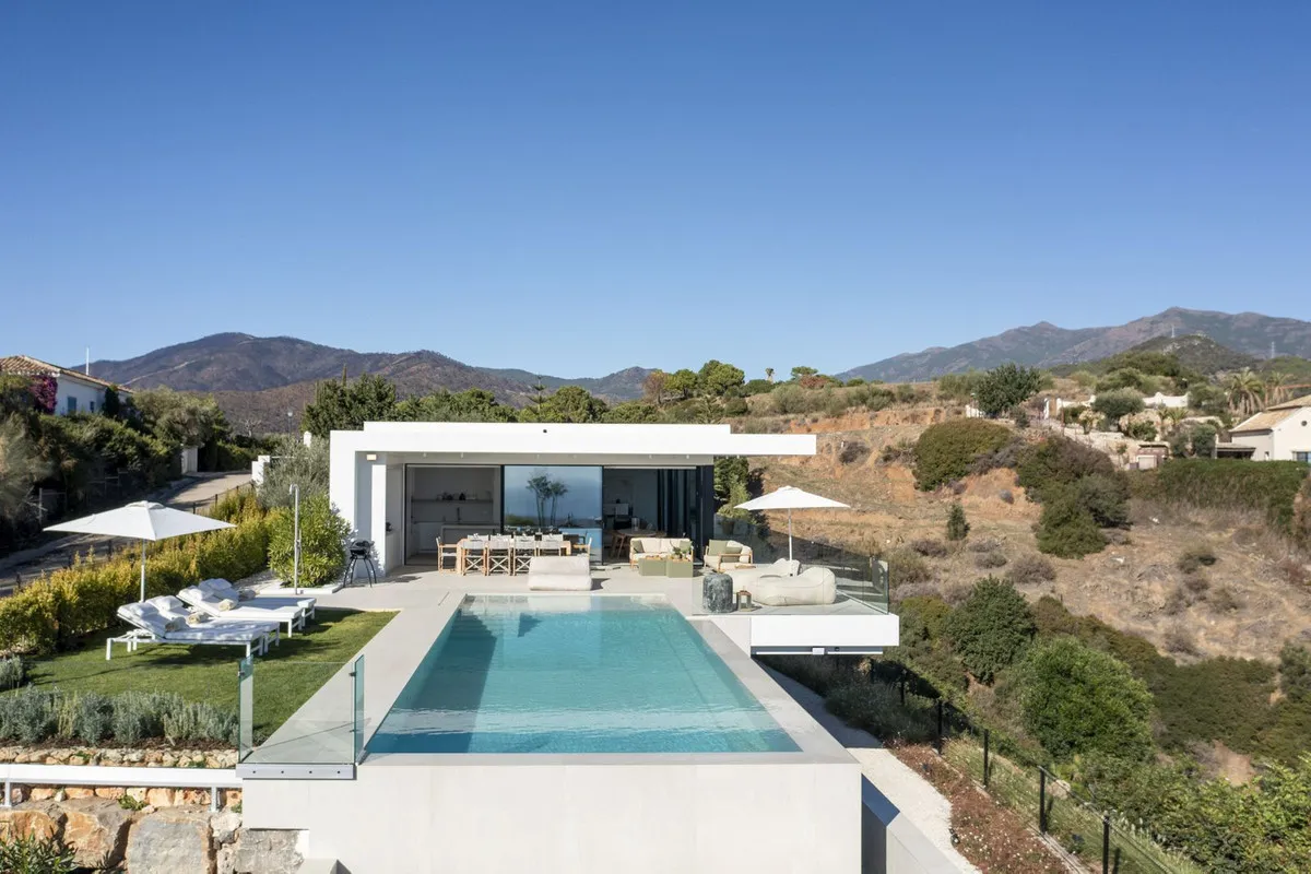 a9a38167-3f02-44f1-9c81-c2dd9ff75241