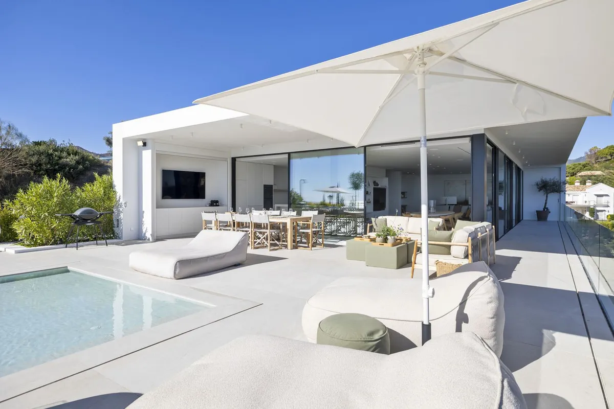 afa55ef1-cd3b-4a8e-8c74-4656b8d7e56f