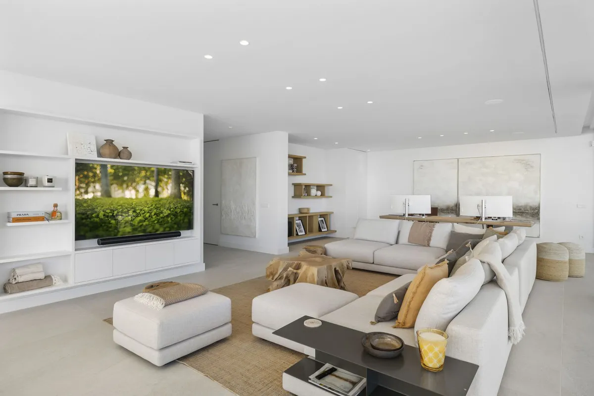 e825632c-08ee-46b3-a7c2-4e1690364604