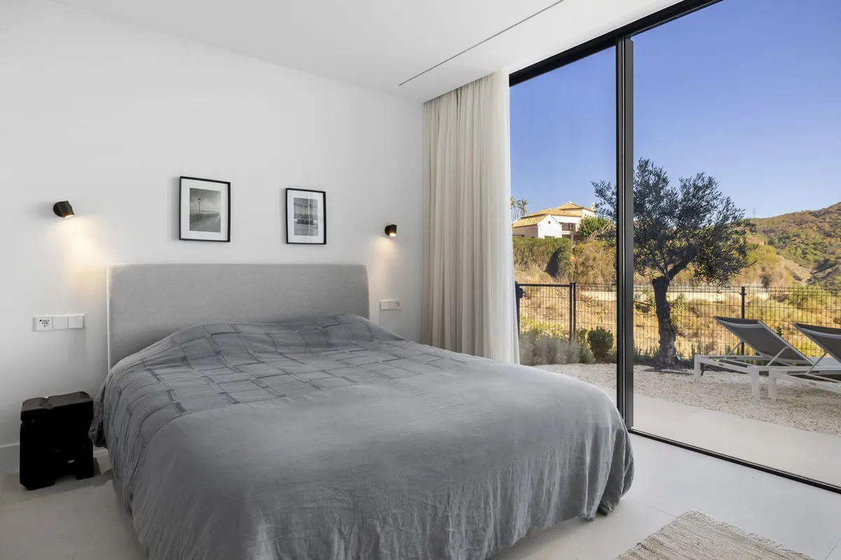 f117a60f-7282-472e-b45d-e1bb261ab58f