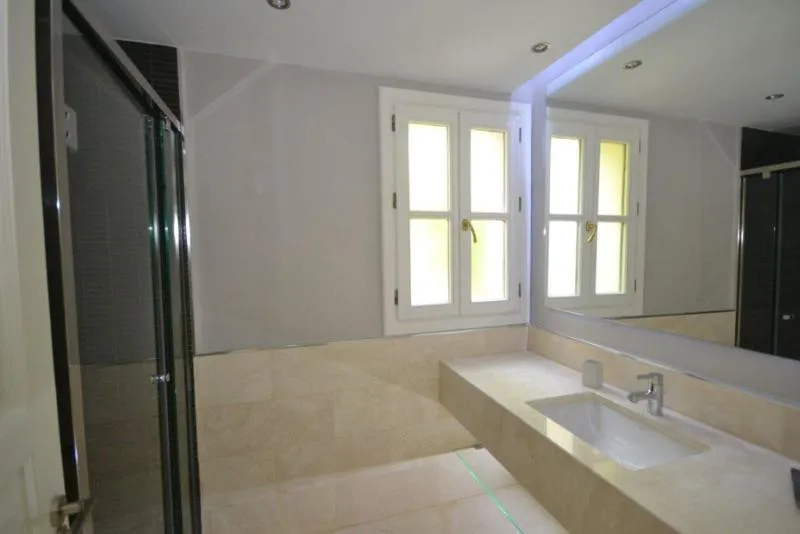 af5d6ee1-3509-4722-917e-4249b7ecd224