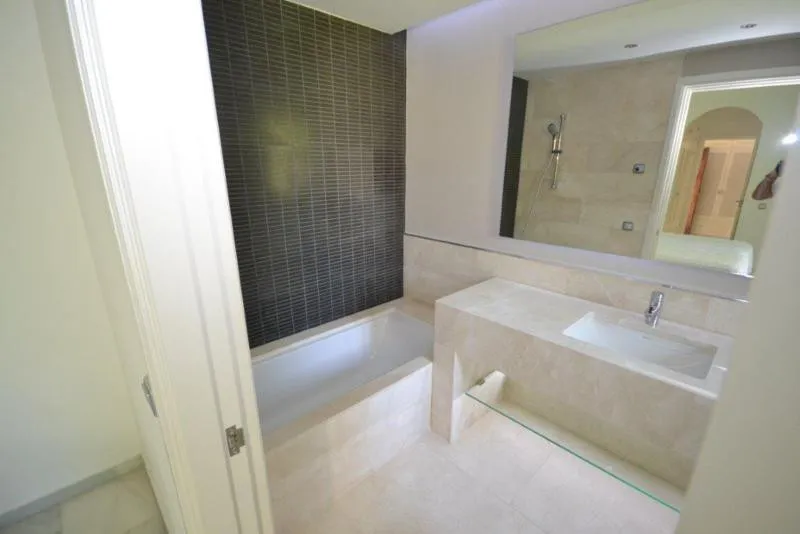 fd575068-3e8a-4248-9f14-649b0b4d617a