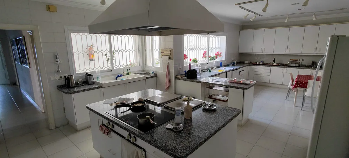 db5106a5-1f38-40b0-b050-a879c36a0366