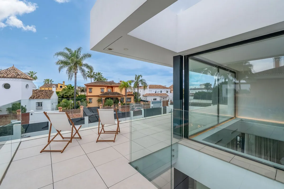 8848e61e-9fa9-41f9-a50f-96d8400f420c