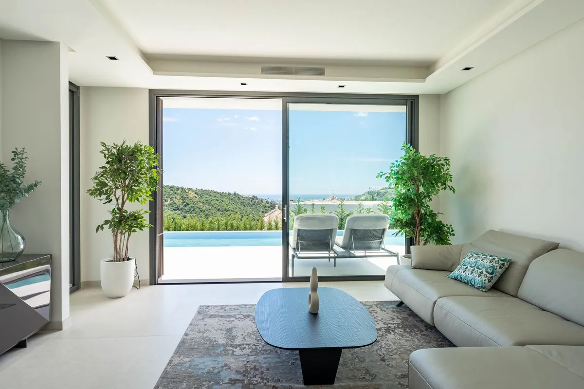 1356ce6d-f8dd-4110-a300-ba4fa945626c