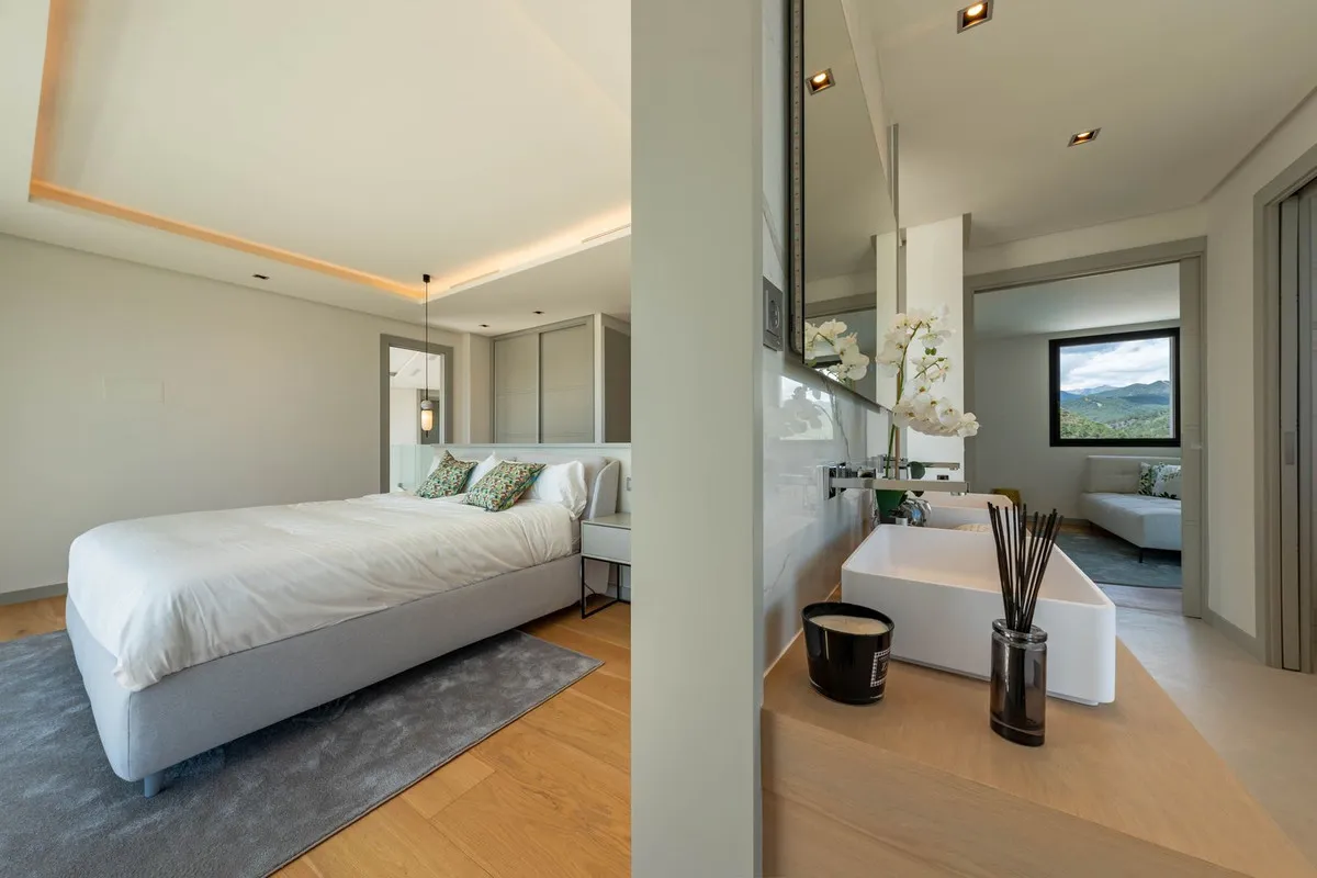 4f92b09e-e4dd-4ce3-baf1-86a707a9068e