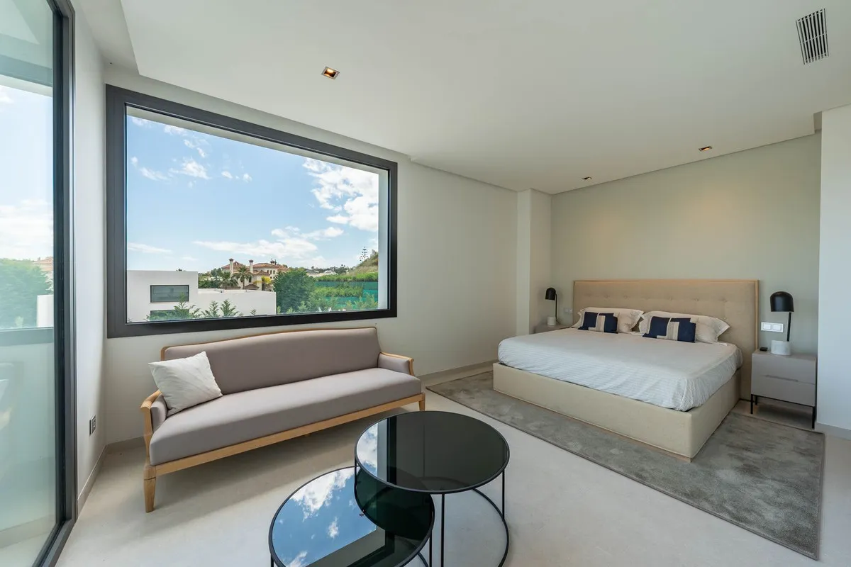 699ad1f2-71bc-4d6c-8289-f83e6dc8bef4