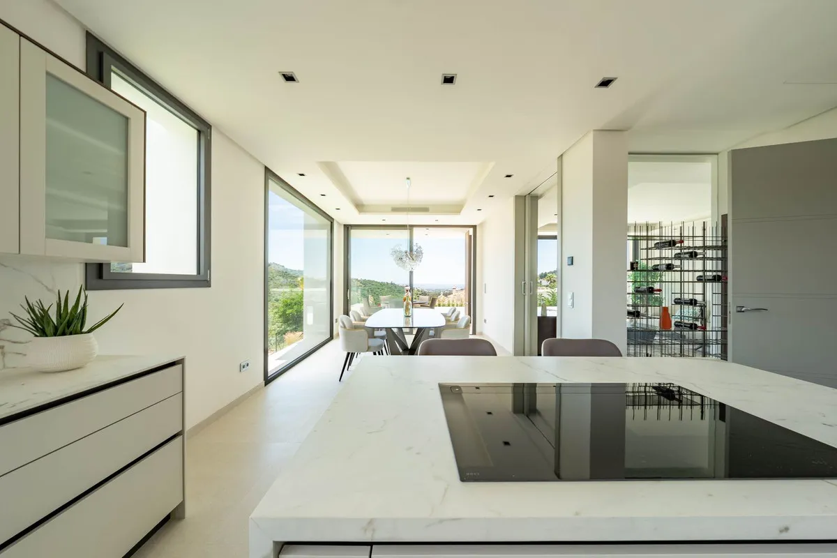 8aab7ec0-d07a-46cb-9871-3f8b84320e12